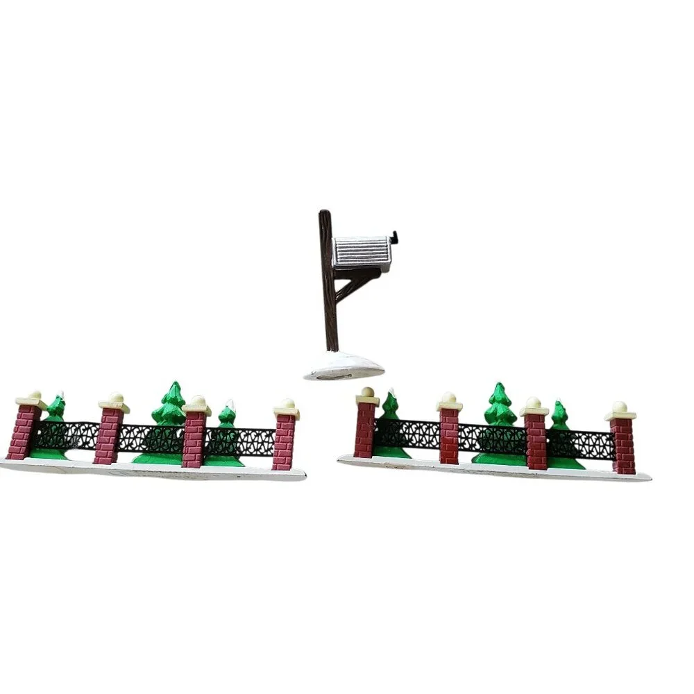Department 56 Two Tree Lined Fences with Mailbox‎